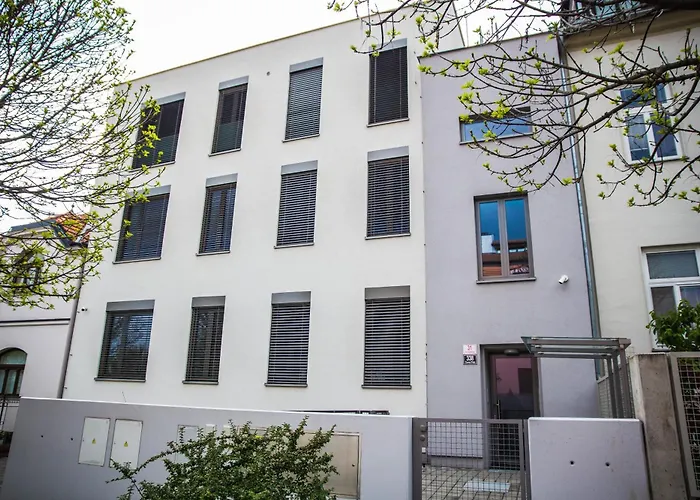 Black Field Apartment
