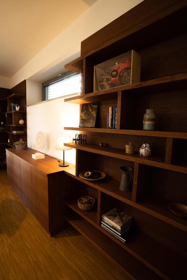 Apartment Black Field *